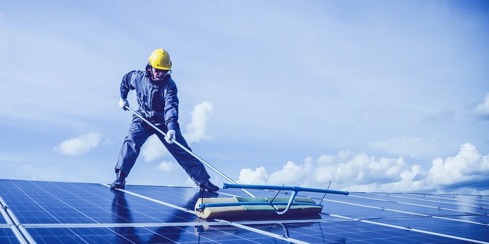 limpiar paneles solares barcelona